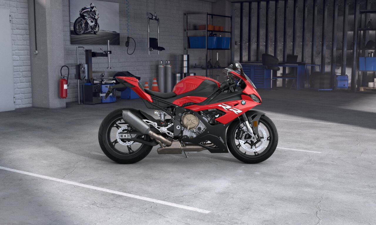 For the first time, BMW Motorrad offers M options and M